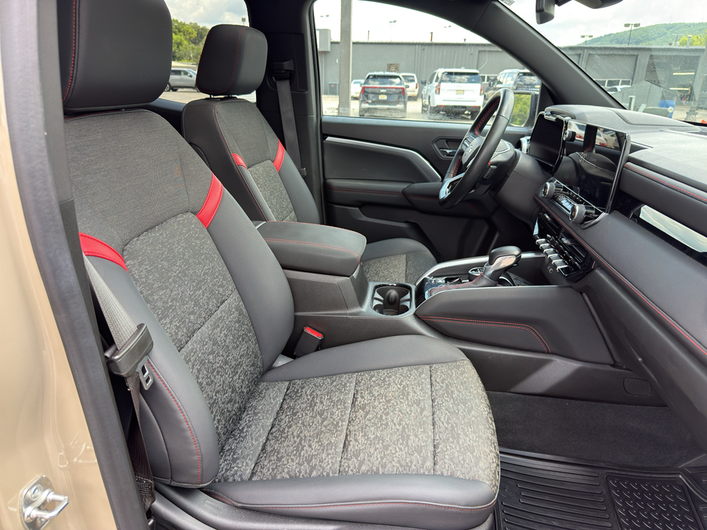 2024 Chevrolet Colorado Z71 - Photo 13